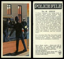 Siege #40 Police File 1977 Brooke Bond Card