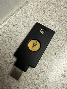 Yubico YubiKey 5C NFC Sicherheitsschlüssel - USB-C + NFC - Zwei-Faktor-Authentifizierung - Bild 1 von 3