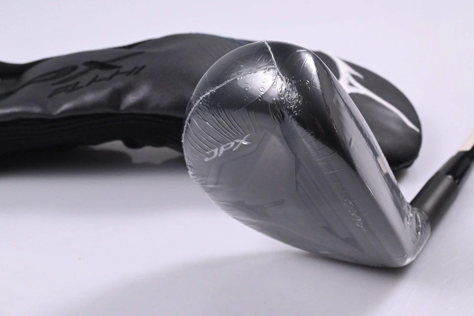 Mizuno JPX 925 Fli-Hi #4 Hybrid / 19 Degree / Stiff Flex MMT 85 Shaft - Image 1 of 4