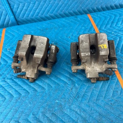 05-12 TOYOTA AVALON XL  REAR Brake Caliper Left  Right Rear Set Of 2 Oem 118 K - Image 1 of 4