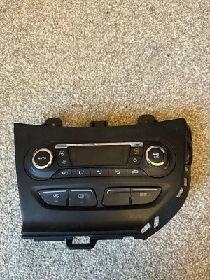 FORD FOCUS ST MK3 CLIMATE CONTROL UNIT - Image 1 of 2