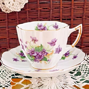Bone China Tea Cup and Saucer Set Violets England - Picture 1 of 14