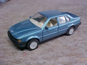 Vintage Welly Rare BMW 750i No.8671 In A Glittering Blue Die Cast Car - Picture 1 of 6