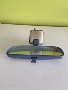 1993 TOYOTA PICKUP 2.4L RWD MT INTERIOR REAR VIEW MIRROR OEM - Picture 1 of 3
