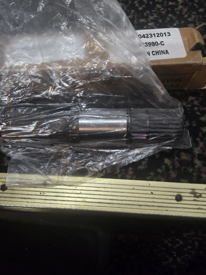 Dodge/Chrysler CV eje intermedio lado del conductor delantero Foto 1 de 2