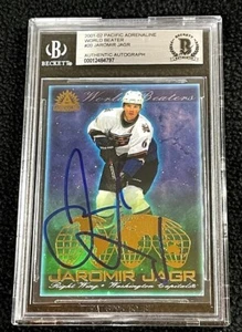 Tarjeta Jaromir Jagr 2001/02 Pacific Adrenaline World Beaters firmada con certificación BAS - Imagen 1 de 2