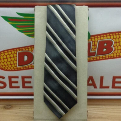 "Corbata" NICOLE MILLER NEW YORK Foto 1 de 2