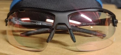 Óculos de sol Tifosi rebite blackout +2,0' lente leitor ciclismo - Imagem 1 de 4