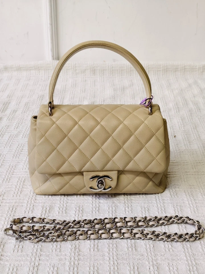 Bolso Bandolera Chanel Amarillo Claro Plata Asa Superior Foto 1 de 4