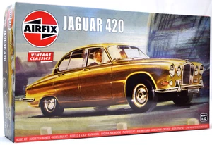 Airfix Vintage Classics Jaguar 420 1:32 Scale Plastic Model Car Kit A03401V - Picture 1 of 3