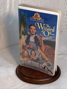 Sealed NIP 1996 The Wizard Of Oz VHS MGM/UA Home Video Turner M505204 5204 New - Picture 1 of 13