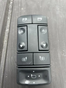 2002-2010 VAUXHALL VECTRA C DRIVERS SIDE ELECTRIC WINDOW SWITCH 13224056 - Picture 1 of 2