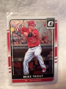 2016 Panini Donruss Optic - Mike Trout #89 Holo - Foto 1 di 7