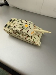 USA ARMY TANK DIE CAST 5" PULLBACK ACTION WITH LIGHTS AND SOUNDS TAN - Bild 1 von 4