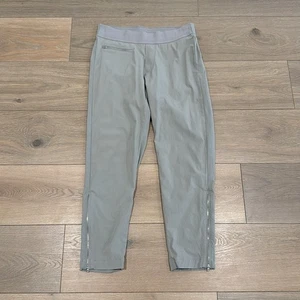 Pantaloni pull-on ATHLETA grigio argento mod Trekkie Crop nylon escursionismo attivo taglia 4 - Foto 1 di 10