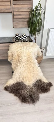 %100 Natural Gotland Sheepskin Rug, Natural Color, White,beige,mink. - Image 1 of 4