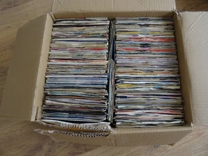 Job lot of app. 300 x 7" singles. A few '60s, most 70s & 80s. Pop, soul, disco. - Picture 1 of 1