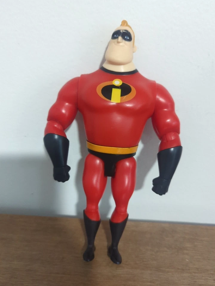 Figura de acción Disney Pixar Los Increíbles Sr. Increíble 8 pulgadas Foto 1 de 3