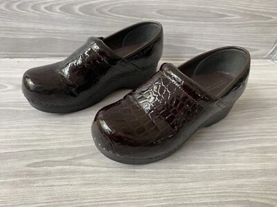 Croft & Barrow女式木屐7 M鞋底感官能力棕色一脚蹬鞋 — 第 1/4 张图片