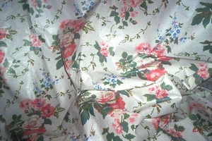 Laura Ashley Joy roses new vintage glazed chintz fabric 4 yards - Picture 1 of 6