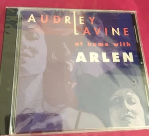 Audrey Lavine at home with Arlen brand new cd - Imagen 1 de 4