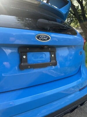 Soporte de montaje de etiqueta de parachoques de matrícula trasera para FORD FOCUS RS + 6 tornillos nuevo Foto 1 de 4