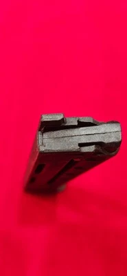 REVISTA CHIAPPA 1911-22, .22LR 10 REDONDOS EXCELENTE ESTADO Foto 1 de 3