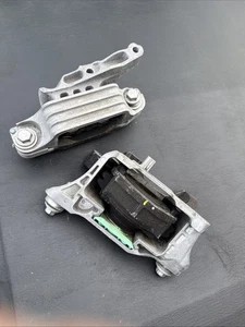 2022 2023 2024 FORD MAVERICK 2.5L HYBRID ENGINE TRANS MOUNT SUPPORT - Picture 1 of 4