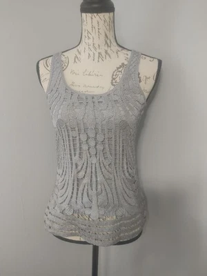 Camiseta sin mangas Express para mujer gris plateado metálico de encaje XS Foto 1 de 4