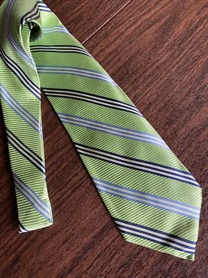 Corbata de seda de diseñador IZOD Makers & Merchants VERDE Jacquard St Patrick’s Foto 1 de 4