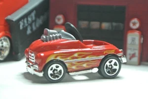 Hot Wheels Loose - 2015 HW City - Petal Driver - 1:64 - Red - Bild 1 von 2