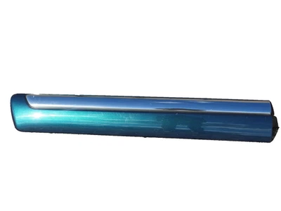 00-06 Yukon XL Left Driver Side Front Door Molding (214M Bermuda Blue Metallic) - Image 1 of 4