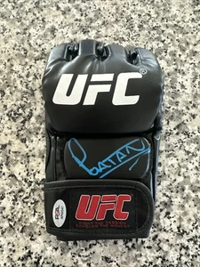 Guanto UFC firmato autografo Alex Pereira! Psa Coa - Foto 1 di 1