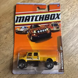 2010 Matchbox INTERNATIONAL CXT Yellow 47/100 Construction NIB - Picture 1 of 3