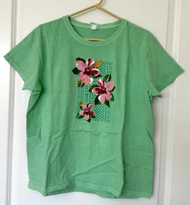 Crazy Shirts Key Lime Dyed Hawaiian Scoop Neck T-Shirt Women's Size Large - Picture 1 of 2