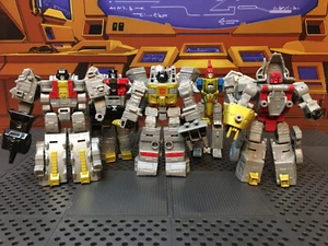 Transformers Legacy Evolution Core Class Dinobots (5/6 NO SNARL) - Picture 1 of 12