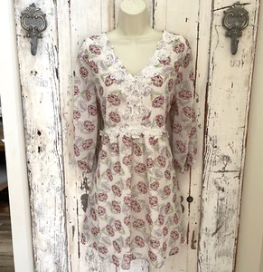 Entro Größe Small zierliches Damenkleid elfenbein grün rosa grau Spitzenbesatz Blumenmuster - Bild 1 von 7