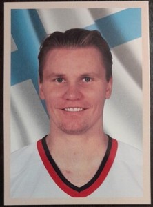 2001 - 2002 Parkhurst Jani Hurme Waving The Flag #14 Hockey Card