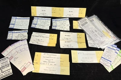 Лот товаров с корешками билетов на музыкальные концерты 40 Боб Дилан, BB King, Sting, CSN, Джеймс Тейлор - Изображение 1 из 4
