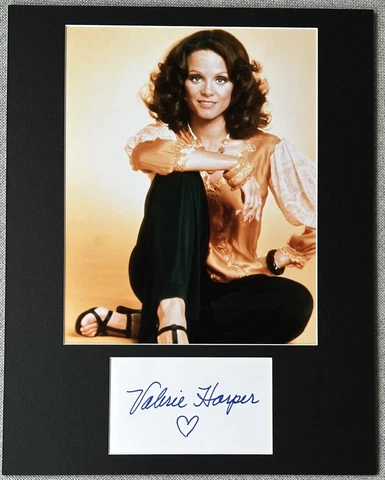 Valerie Harper Signed In Person 11x14 Matted Autograph & Photo - Authentic Cover