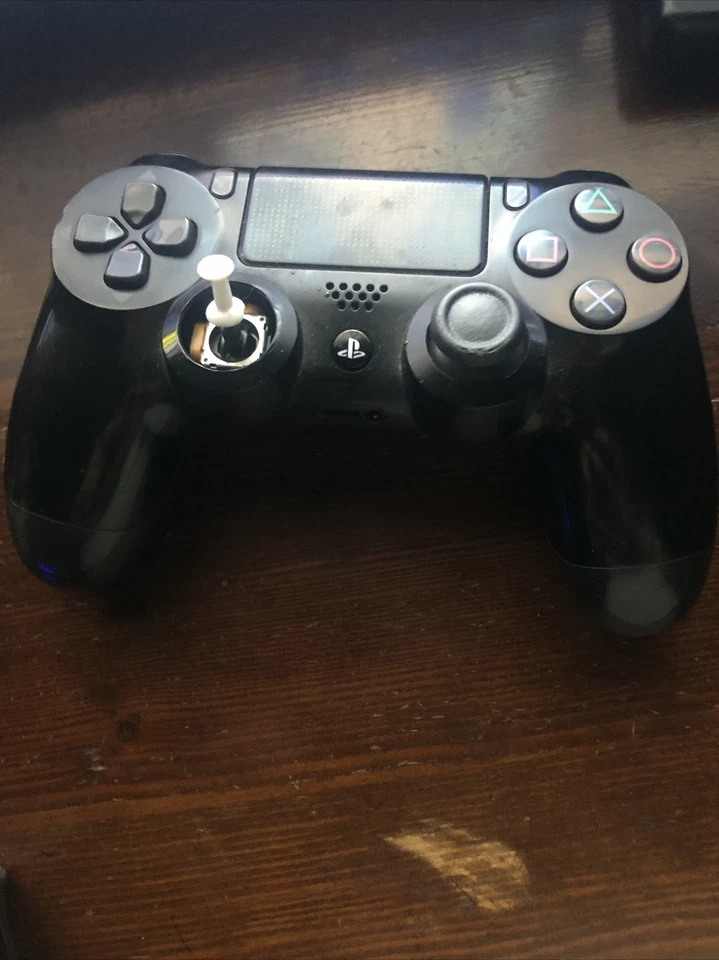 索尼 Playstation DualShock 4 控制器 - 黑色:损坏的摇杆仍然有效 — 第 1/1 张图片