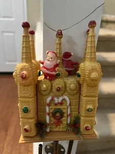 Vtg 1975 Emson Blow Mold SANTA On COOKIE CASTLE Christmas Wind Chimes Hong Kong - Picture 1 of 6