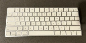 Genuine Official Wireless Rechargeable Apple Magic Keyboard 2 (A1644) - QWERTY - Picture 1 of 4