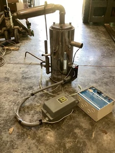 Barnstead  Thermolyne A1011-A 1.0 GPH Classic Still Distilled Water Generator - Picture 1 of 5