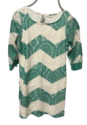 Vestido túnica My Michelle forrada de encaje crochet verde azulado y blanco para adolescentes talla 16 Foto 1 de 4