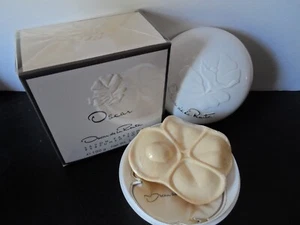Oscar de la Renta Perfumed Flower Soap 3.5 oz /100 g Brand New In Sealed Box . - Picture 1 of 4