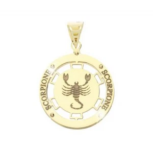 Pendente Segno Zodiacale Scorpione in Oro Giallo 18k - Picture 1 of 1