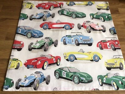 "Funda de cojín de 16"" hecha con Cath Kidston vintage coches de carreras tela ligera nueva" Foto 1 de 4