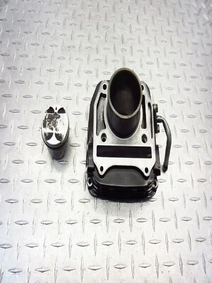 Hyosung GV250 2013 12-15 AQUILA GV 250 cilindro trasero jarra barril pistón Foto 1 de 4