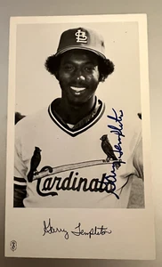 GARRY TEMPLETON ST. LOUIS CARDINALS TEAM ISSUED POSTCARD AUTOGRAPHED NM-MNT - Picture 1 of 1